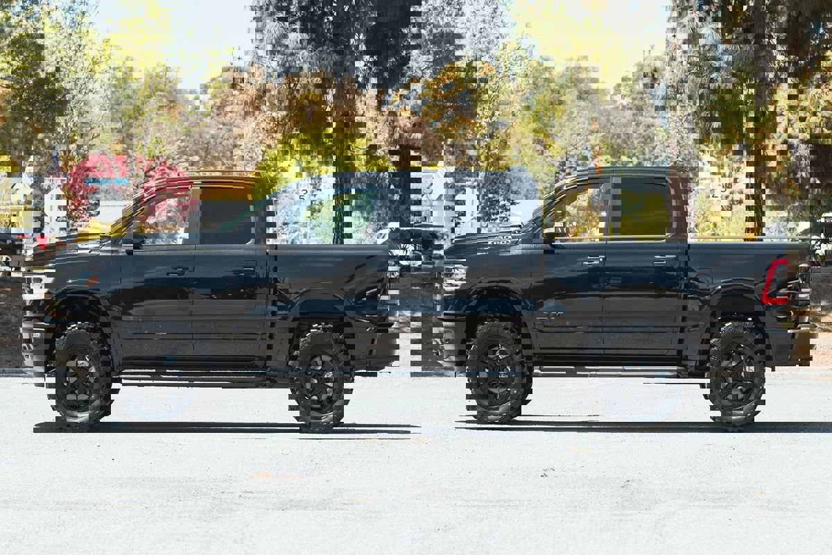 Used 2022 RAM 1500 Big Horn w/ Built-to-serve Edition image 9