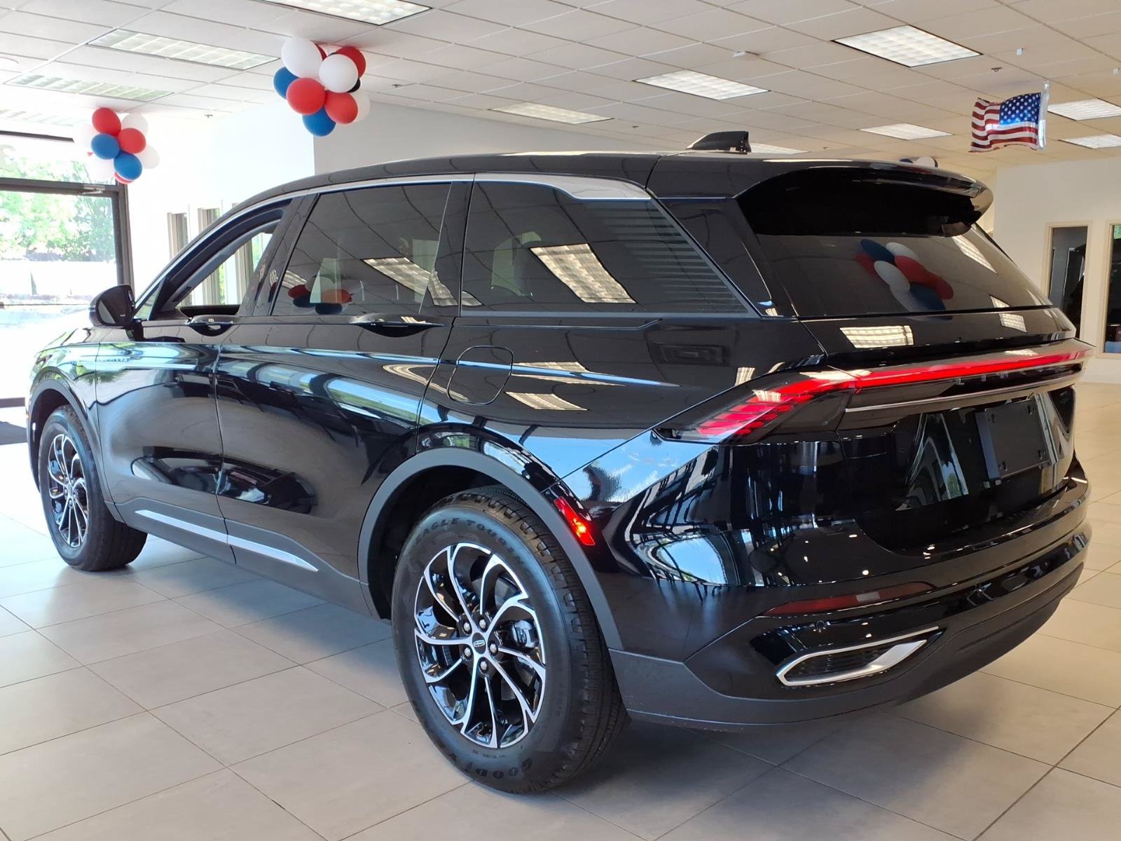 New 2026 Lincoln Nautilus Premier AWD/4WD image 7