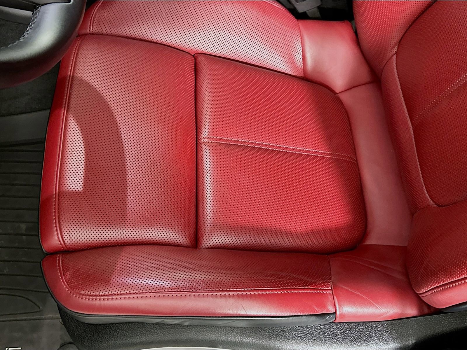 Used 2023 Porsche Macan S image 20