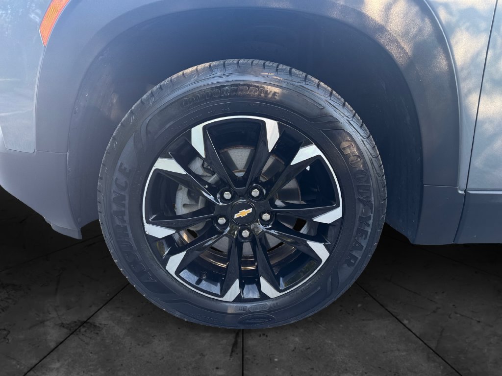 Used 2021 Chevrolet TrailBlazer LT w/ Convenience Package AWD/4WD image 14