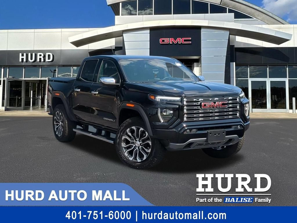 Used 2025 GMC Canyon Denali AWD/4WD image 1