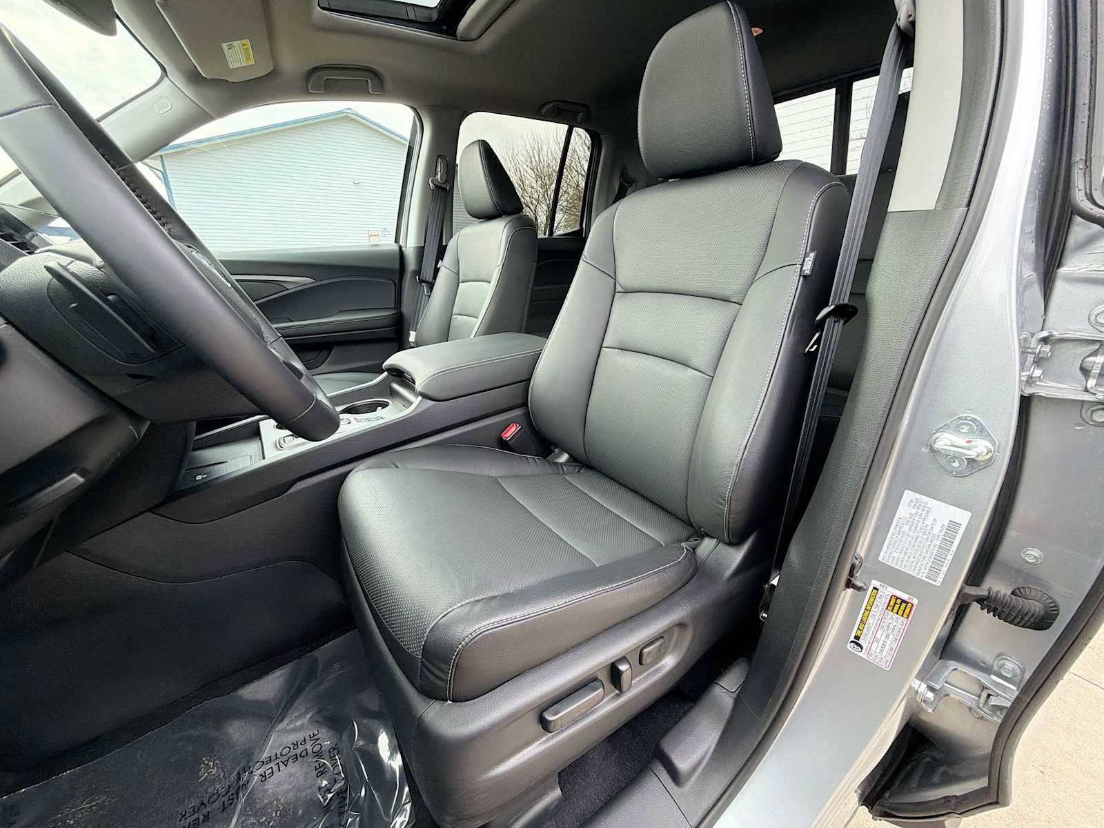 Used 2025 Honda Ridgeline RTL image 13