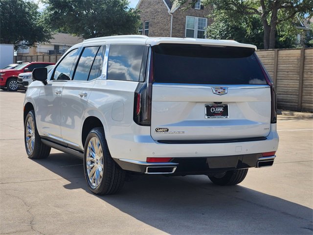 Used 2024 Cadillac Escalade Premium Luxury w/ Performance Package AWD/4WD image 3