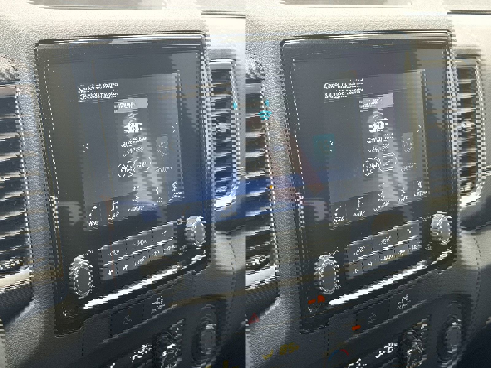 Used 2022 Nissan Frontier SV image 24