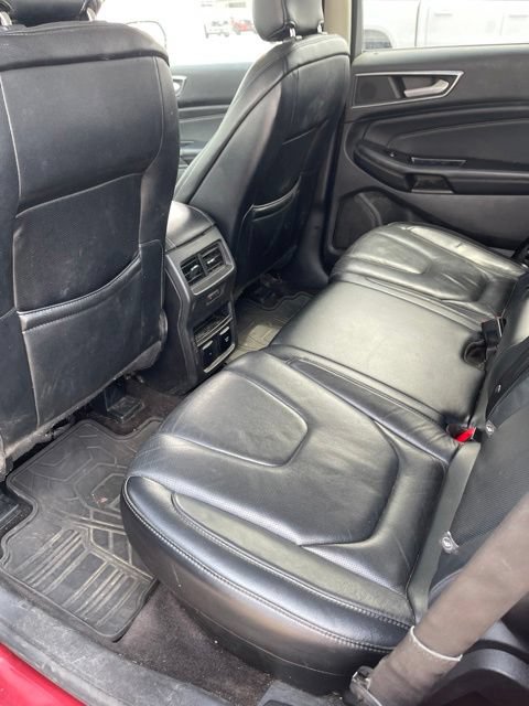 Used 2016 Ford Edge Titanium w/ Equipment Group 302A FWD image 8
