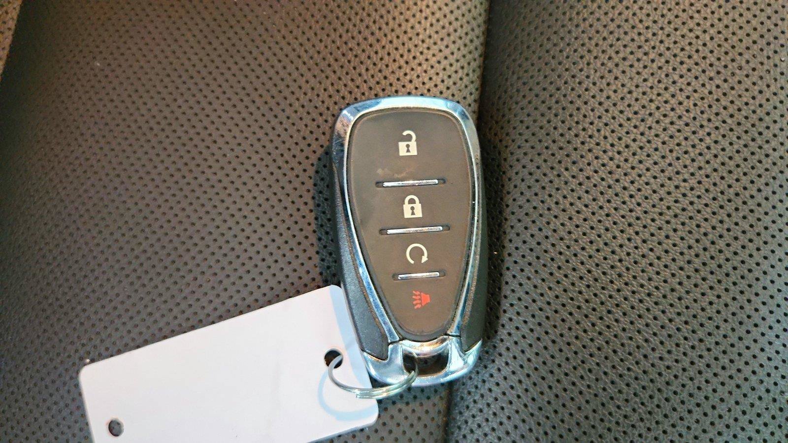 Used 2024 Chevrolet Trax RS w/ Driver Confidence Package FWD image 29