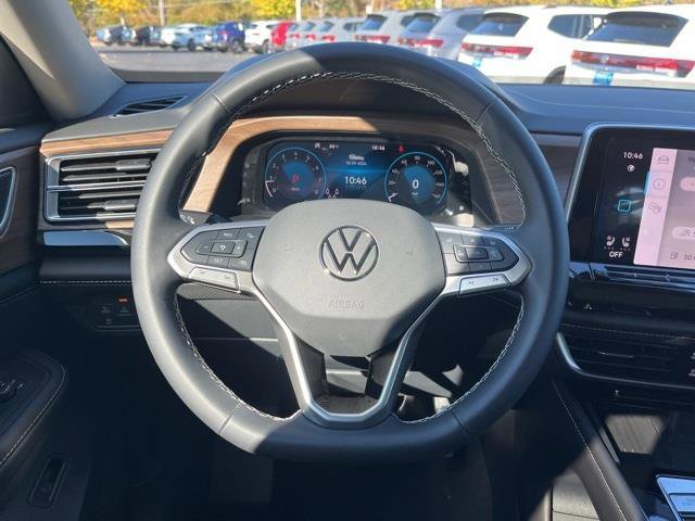 Used 2025 Volkswagen Atlas SE w/ Panoramic Sunroof Package image 30