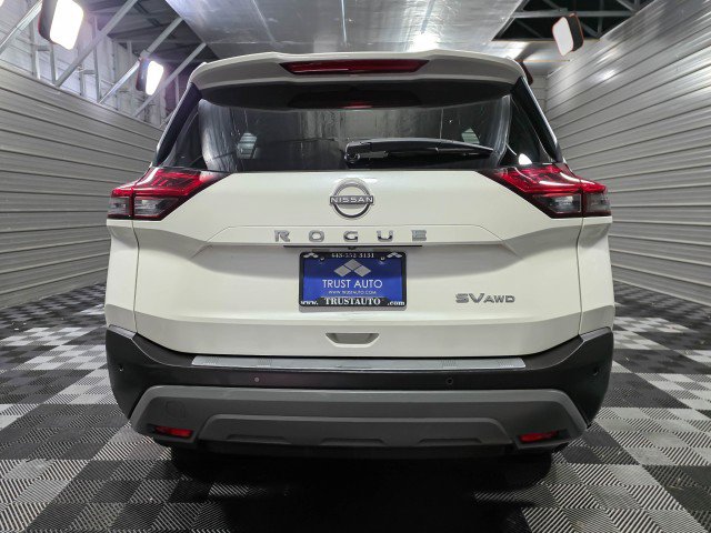 Used 2022 Nissan Rogue SV image 6