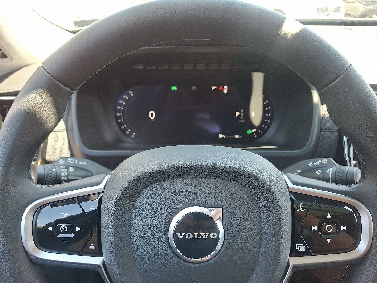 New 2026 Volvo XC90 B6 Plus w/ Protection Package Premier image 19