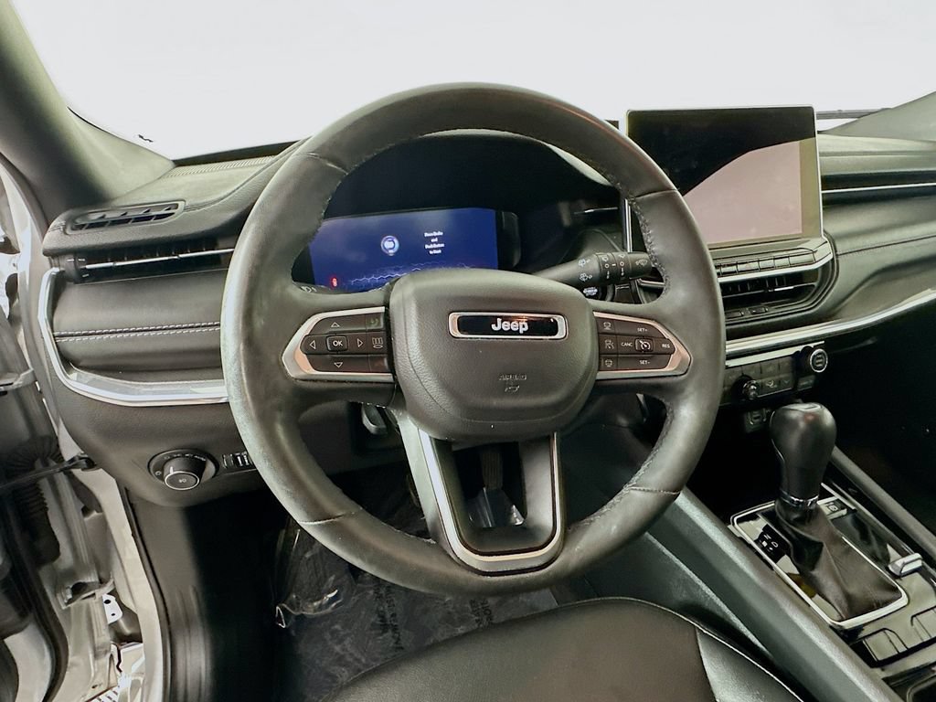 Used 2024 Jeep Compass Limited w/ High Altitude Package AWD/4WD image 19