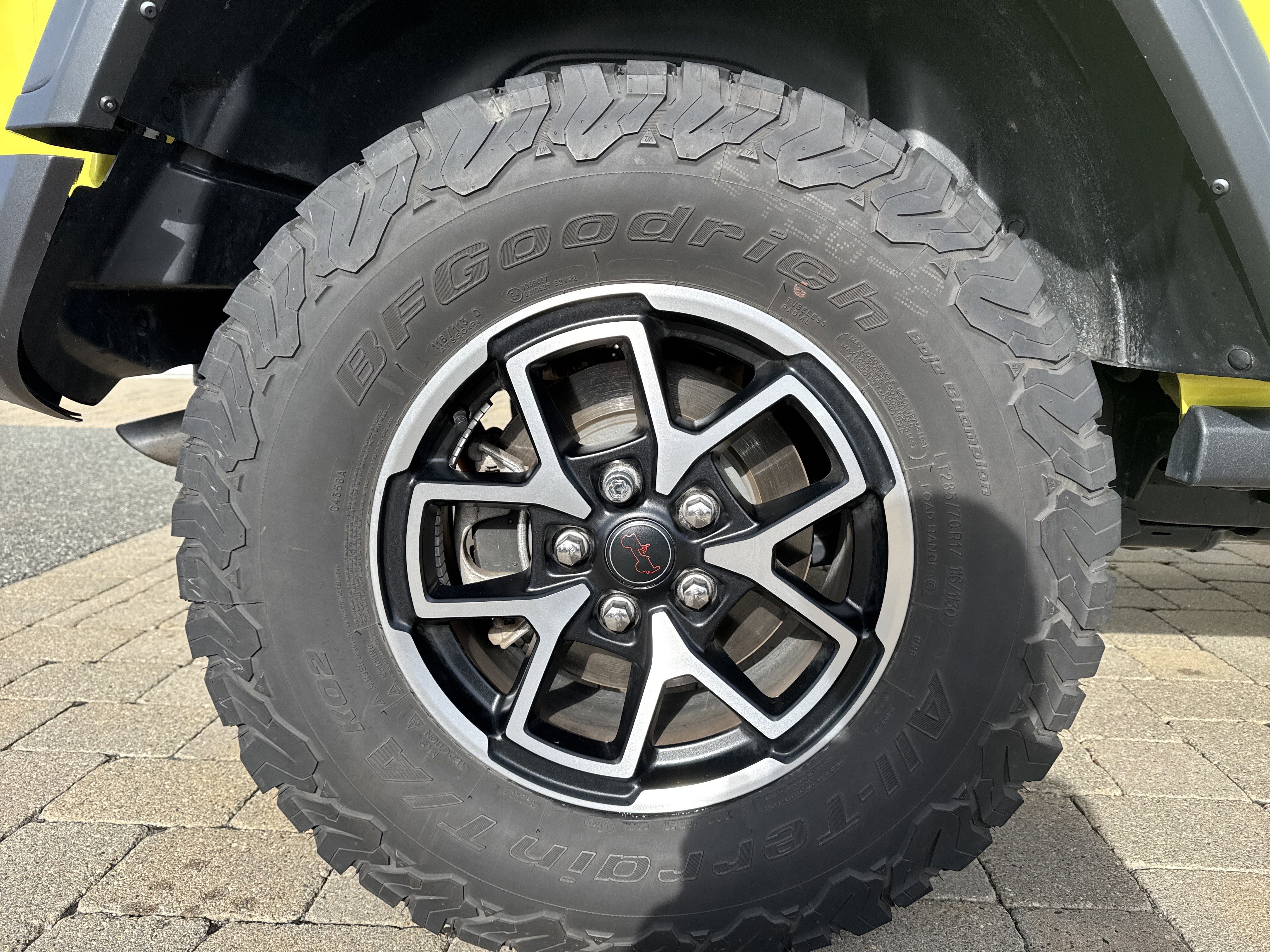 Used 2024 Jeep Wrangler Unlimited Rubicon w/ Technology Group image 31