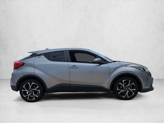Used 2018 Toyota C-HR XLE FWD image 4