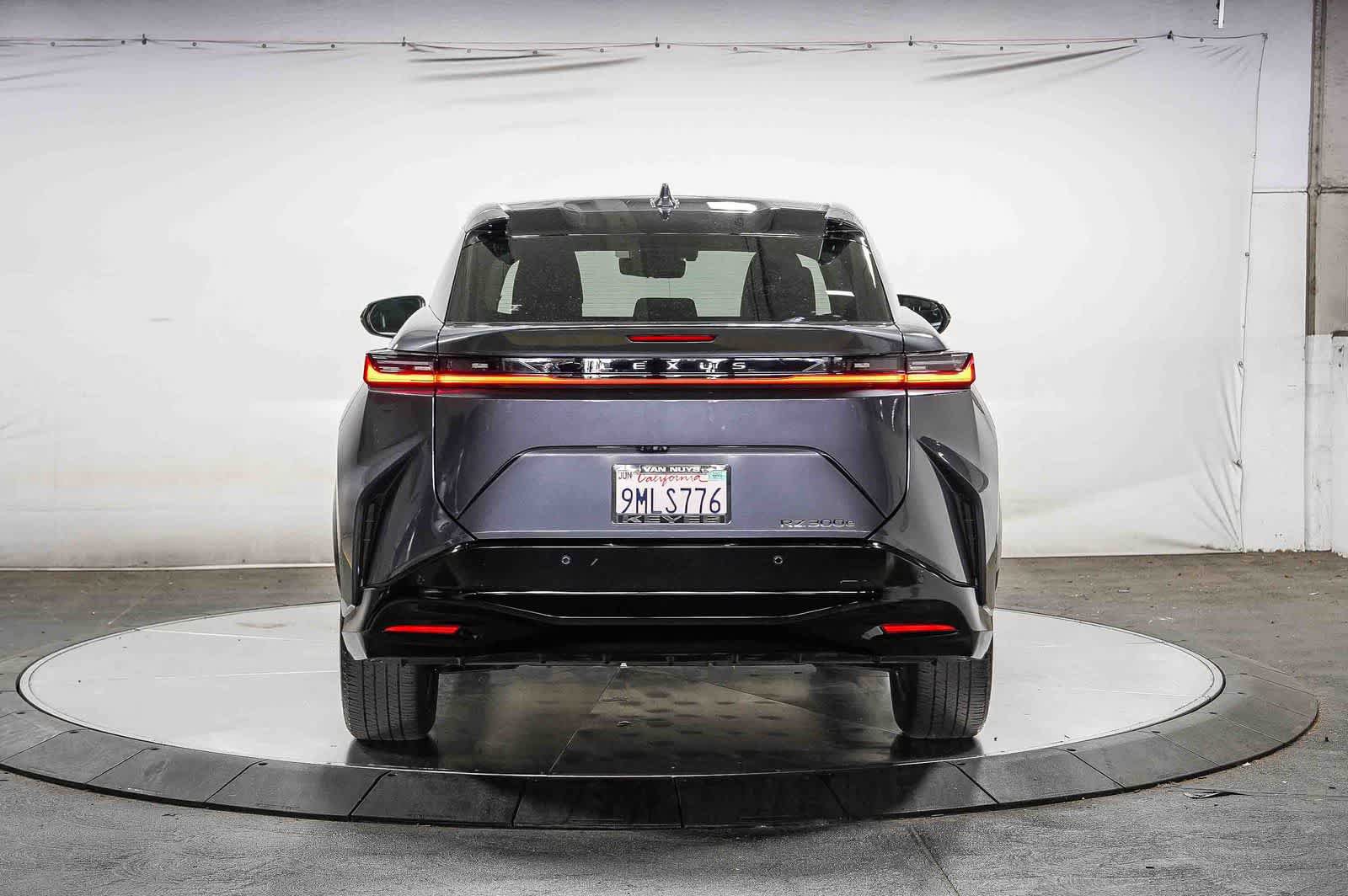 Used 2024 Lexus RZ 300e Premium FWD image 3
