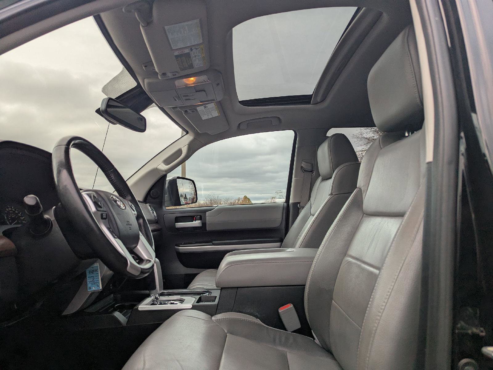 Used 2018 Toyota Tundra Limited image 21