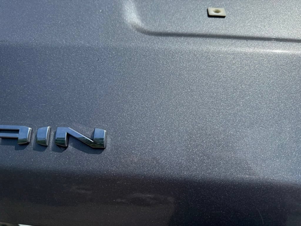 Used 2023 GMC Terrain SLT w/ LPO, Floor Liner Package AWD/4WD image 15