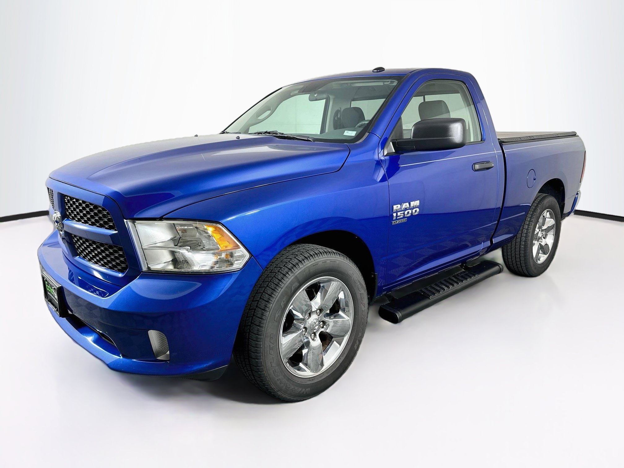 Used 2019 RAM 1500 Express RWD image 3