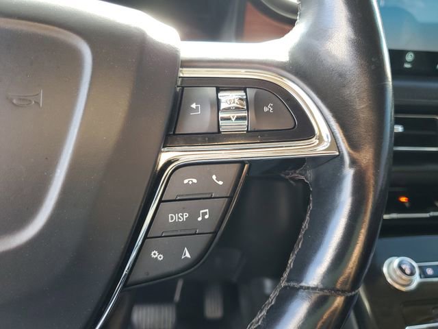 Used 2023 Lincoln Nautilus Reserve image 13