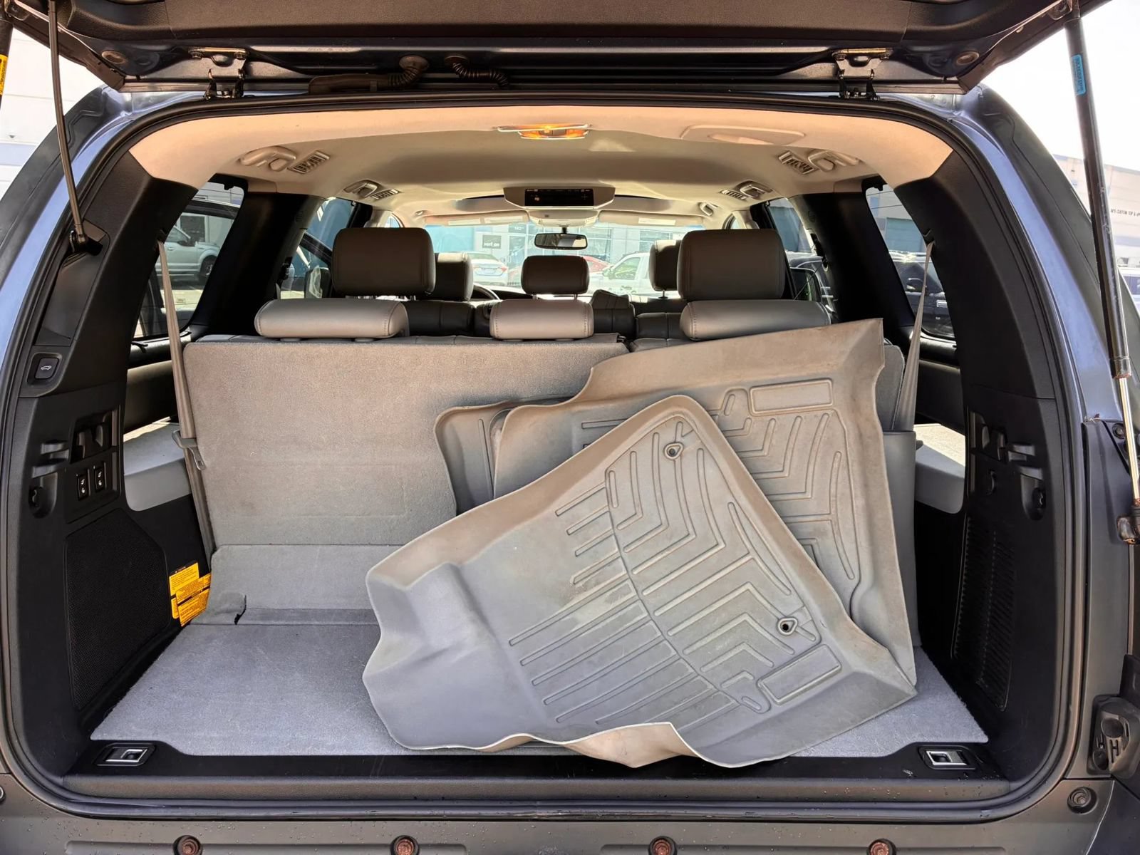Used 2010 Toyota Sequoia Limited AWD/4WD image 35