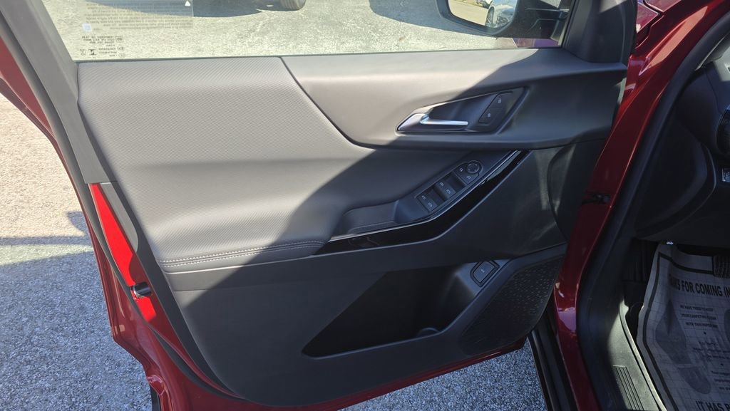 New 2026 Chevrolet Equinox LT w/ Convenience Package II image 11