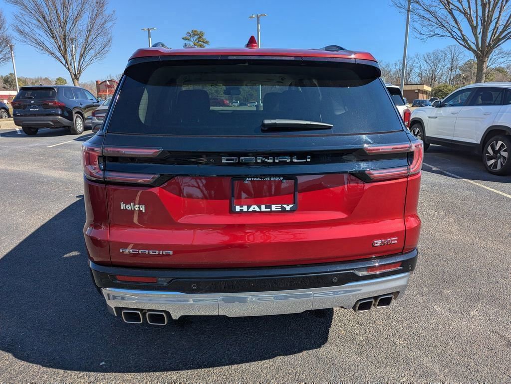 Used 2025 GMC Acadia Denali w/ LPO, Floor Liner Package FWD image 7