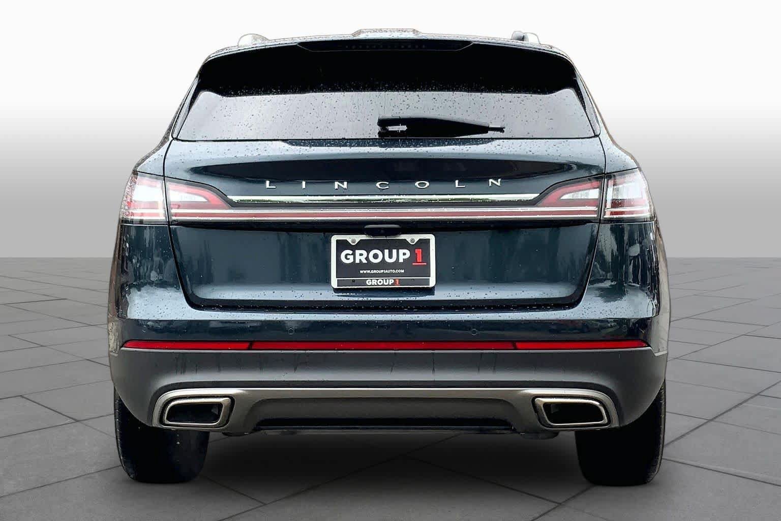 Used 2023 Lincoln Nautilus FWD w/ Premium Package image 5