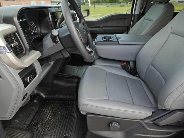New 2026 Ford F350 XL w/ XL Chrome Package AWD/4WD image 24