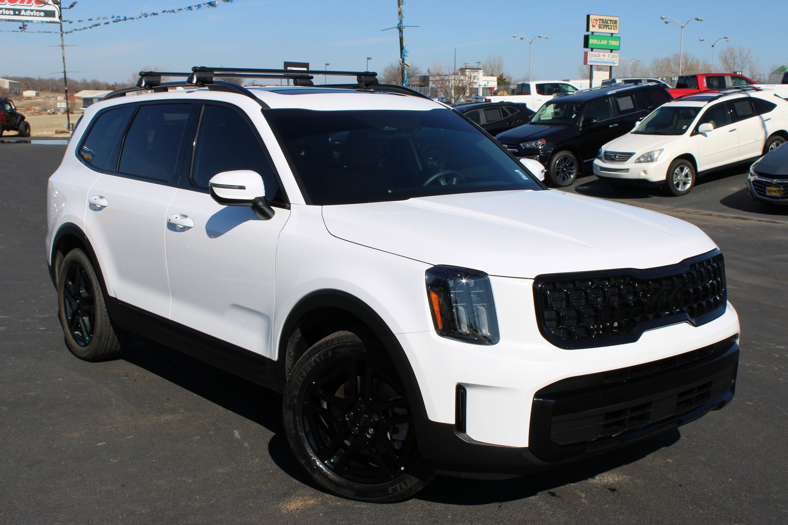 Used 2025 Kia Telluride EX X-Line image 2