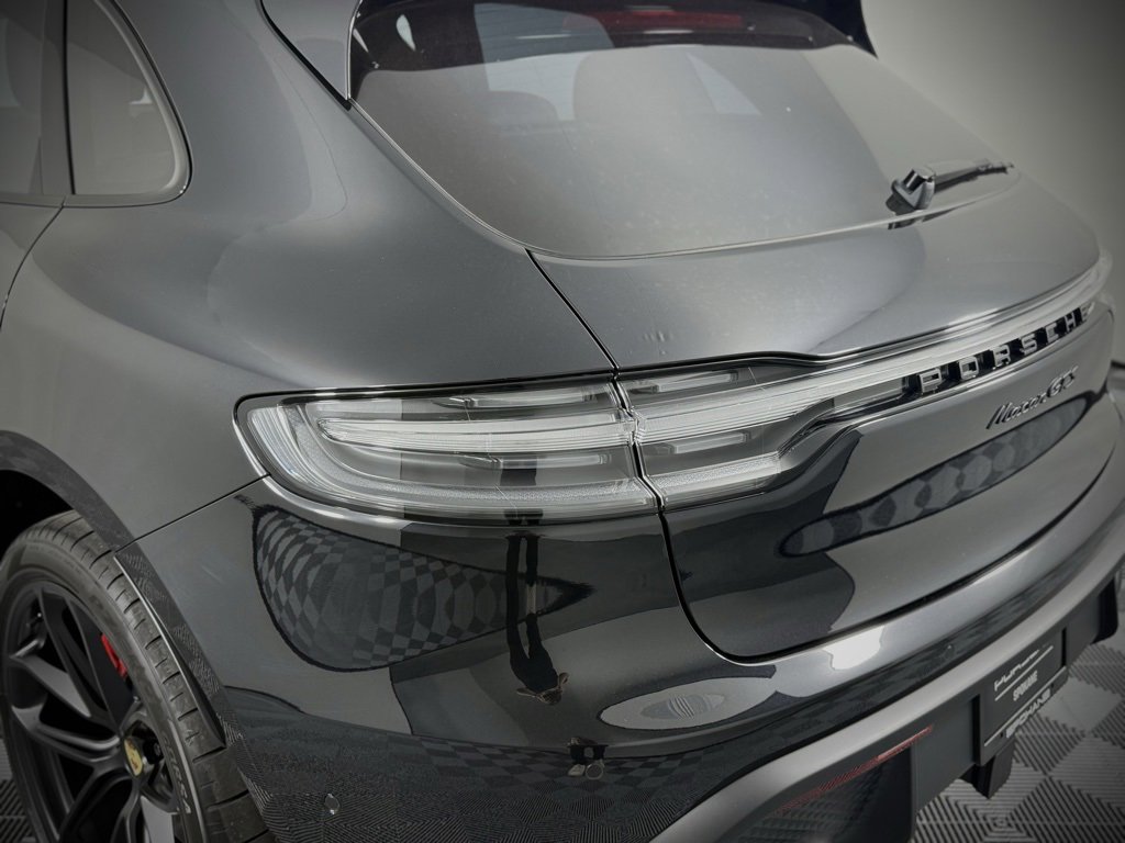 New 2026 Porsche Macan GTS image 13