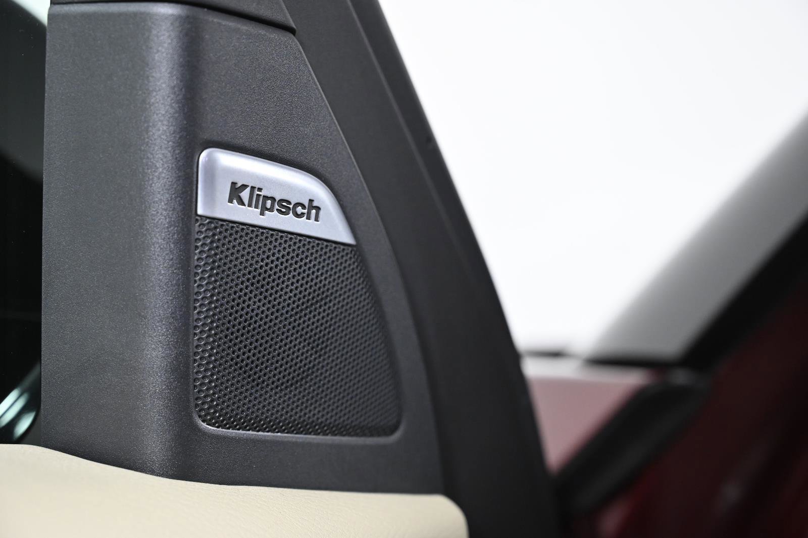 Used 2025 Nissan Armada Platinum image 25