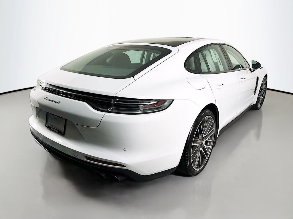Certified 2023 Porsche Panamera 4 Platinum Edition AWD/4WD image 9