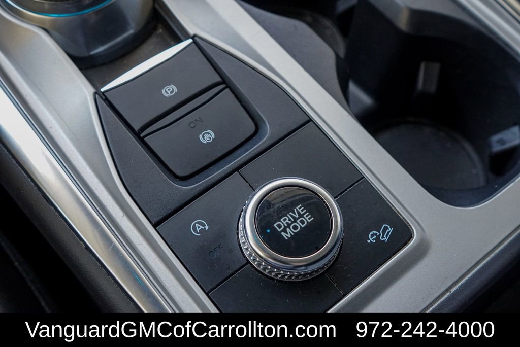 Used 2024 Ford Explorer XLT w/ Equipment Group 202A image 16