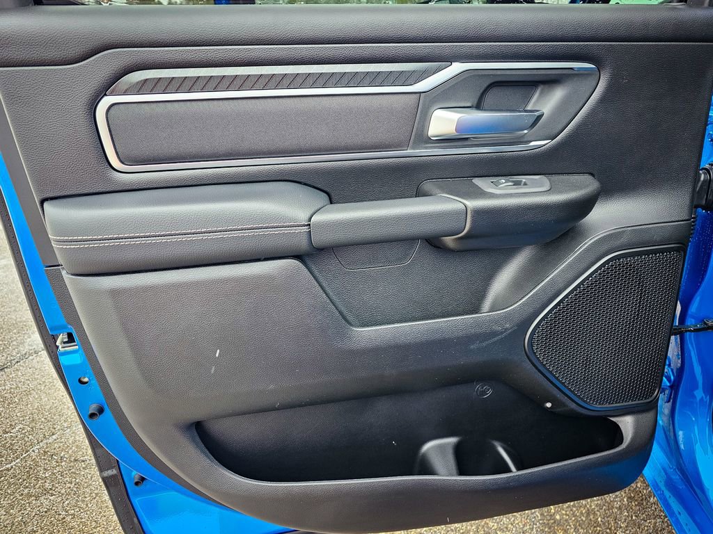 New 2026 RAM 1500 4x4 Crew Cab image 34