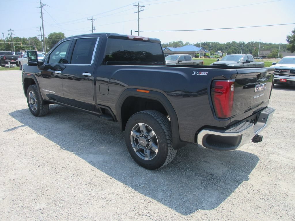 New 2026 GMC Sierra 2500 SLT AWD/4WD image 9