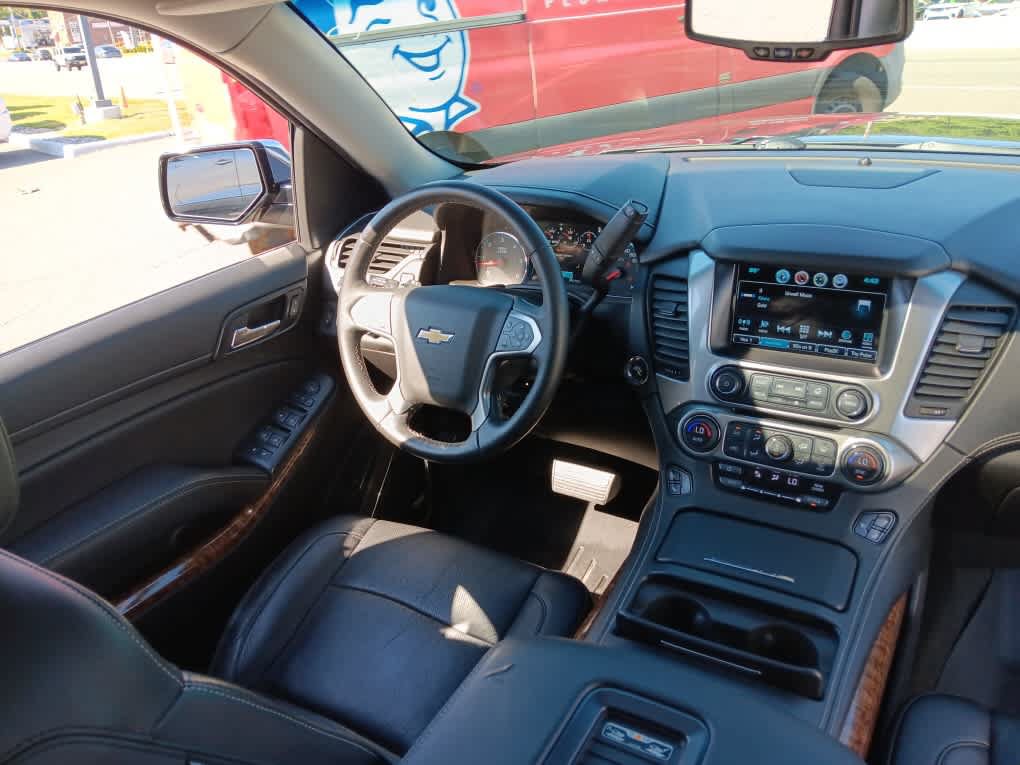 Used 2017 Chevrolet Tahoe Premier AWD/4WD image 13