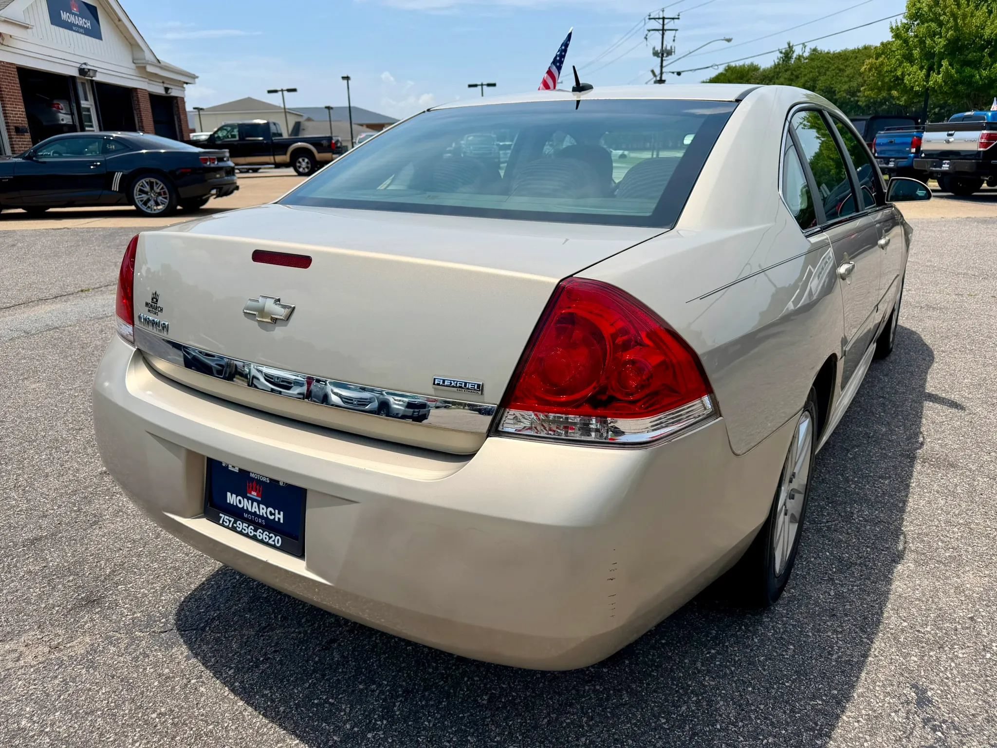 Used 2011 Chevrolet Impala LS FWD image 5