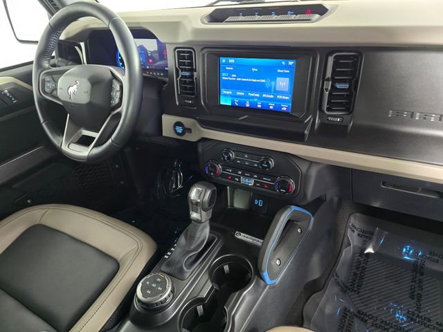 Used 2023 Ford Bronco Wildtrak image 12