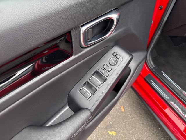 Used 2024 Honda Civic EX-L image 11