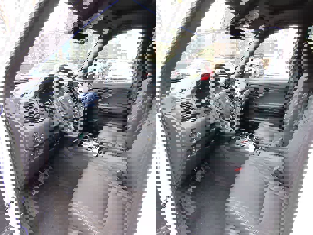 Used 2023 Honda Passport Elite image 2