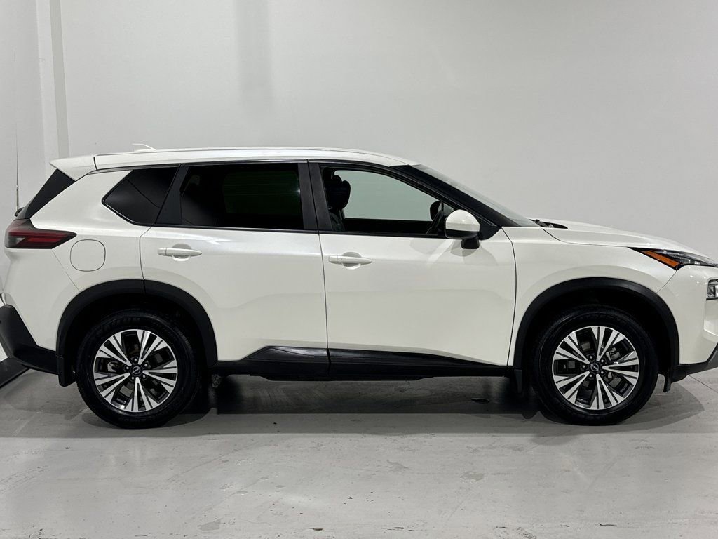 Used 2023 Nissan Rogue SV image 22
