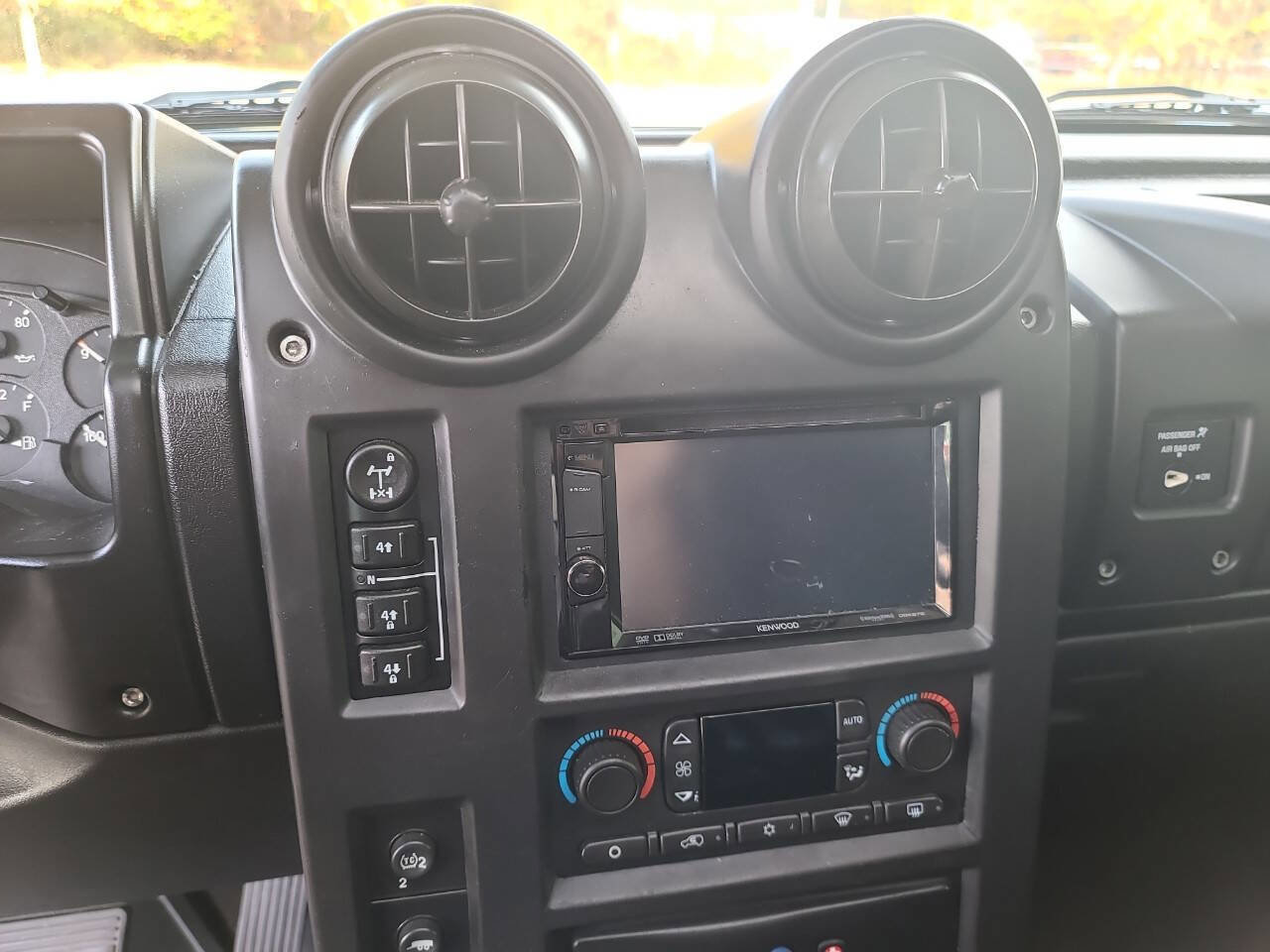 Used 2006 HUMMER H2 Base 4dr SUV 4WD image 21