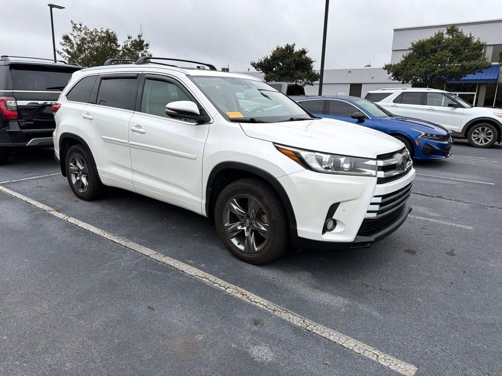 Used 2018 Toyota Highlander Limited Platinum AWD/4WD image 9
