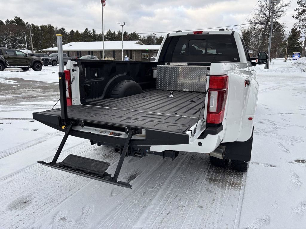 Used 2021 Ford F450 Limited w/ FX4 Off-Road Package image 9