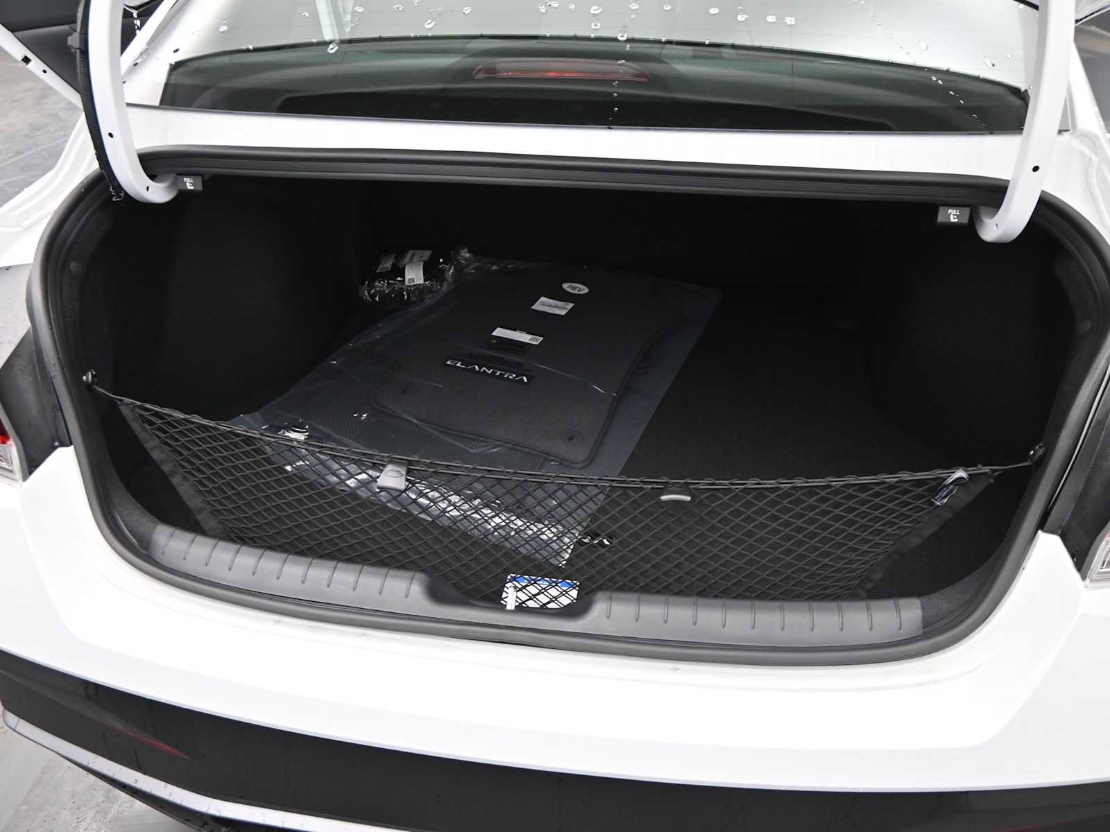 New 2026 Hyundai Elantra Sport image 14