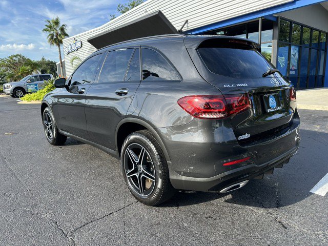 Used 2022 Mercedes-Benz GLC 300 4MATIC image 4