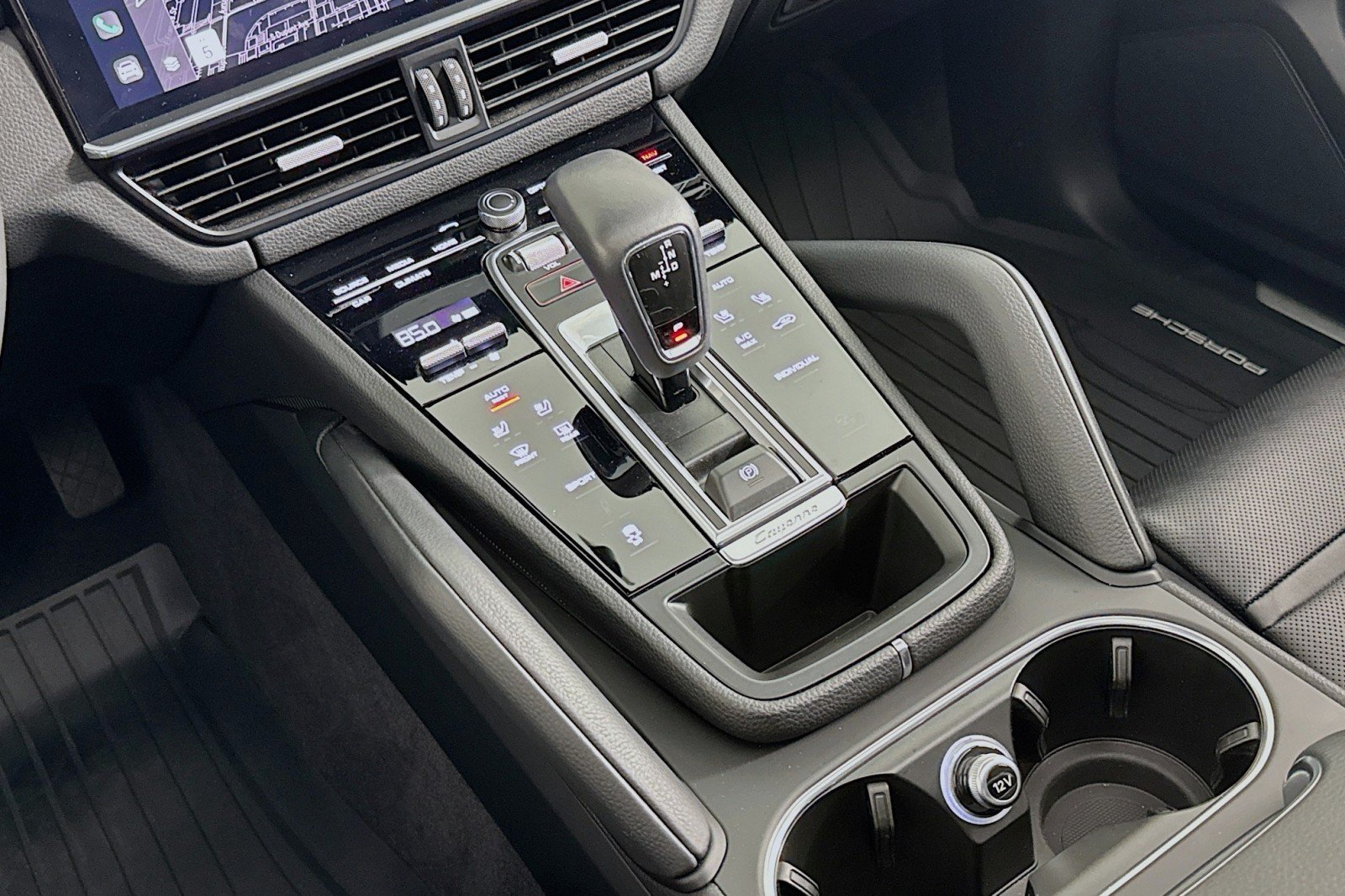 Used 2023 Porsche Cayenne Platinum Edition AWD/4WD image 5