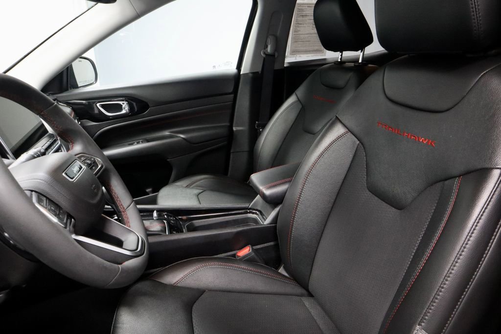Used 2022 Jeep Compass Trailhawk image 23