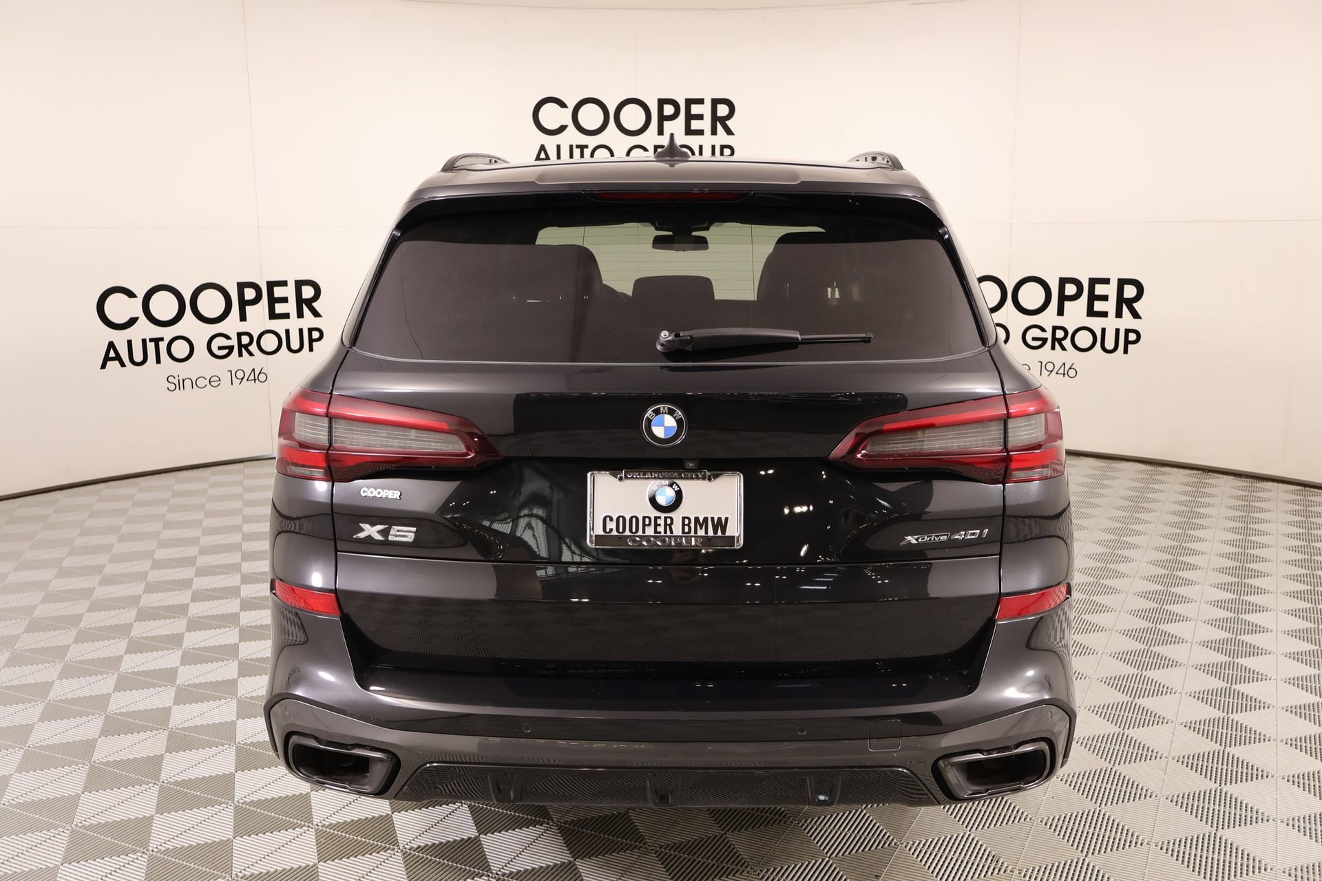 Used 2021 BMW X5 xDrive40i w/ M Sport Package AWD/4WD image 23