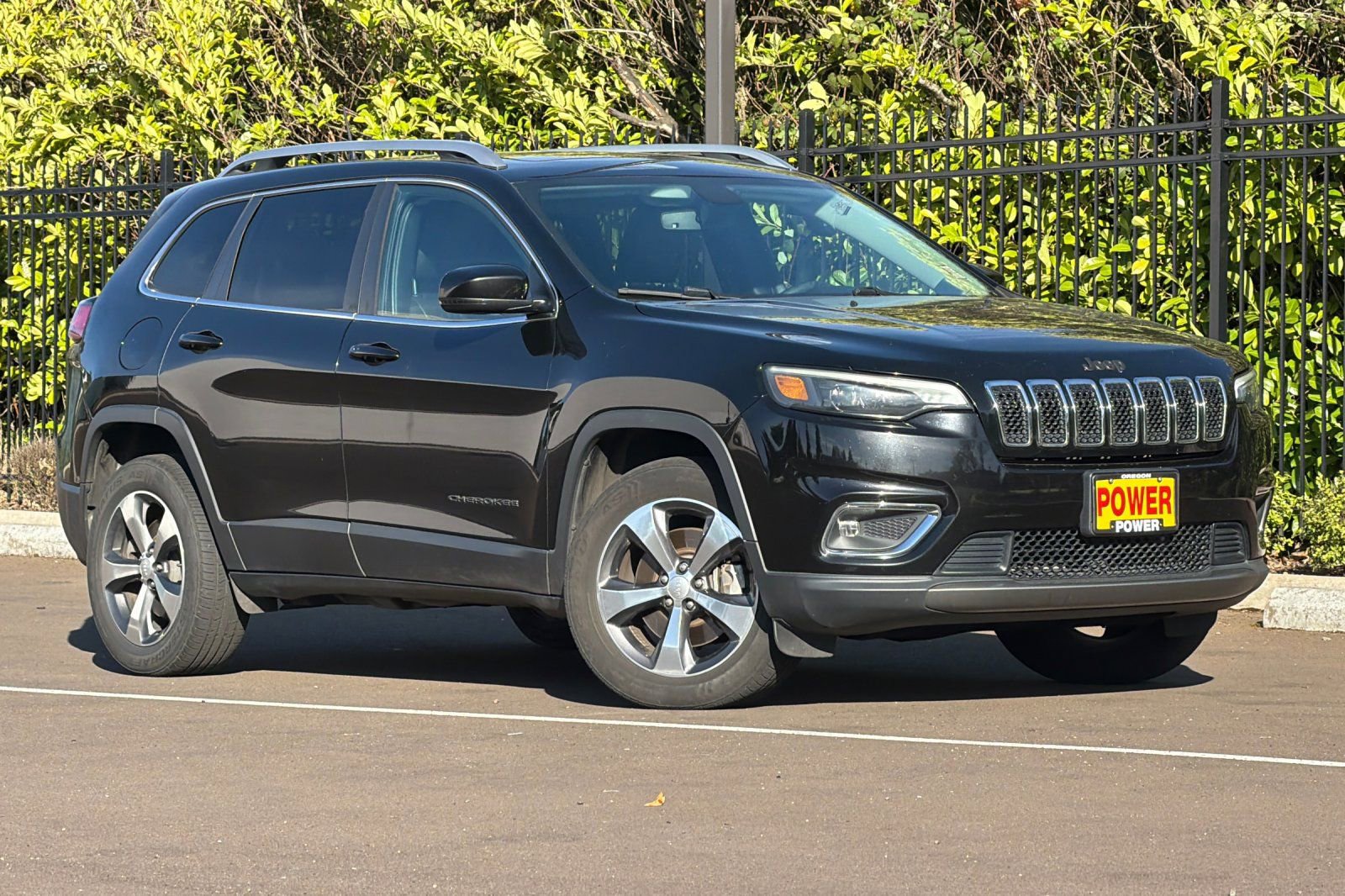 Used 2020 Jeep Cherokee Limited image 2