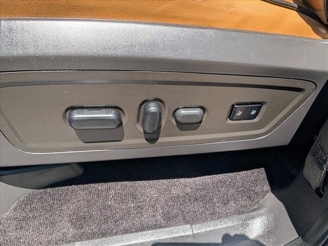 Used 2012 Lincoln Navigator L 4WD image 36