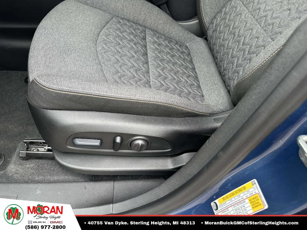 Used 2024 Chevrolet Equinox LT FWD image 19